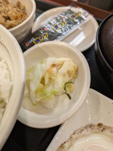 松屋ソーセージエッグ定食の漬物